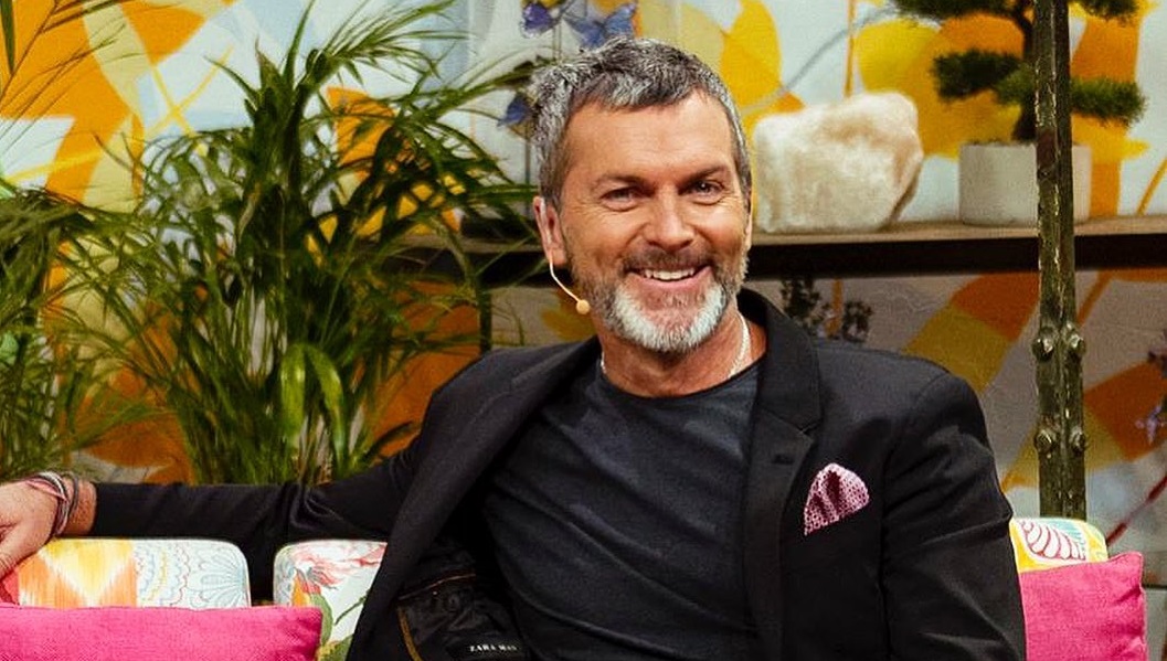 No puede creer que entrará al colegio: Cristián Sánchez enterneció con fotos de graduación de Gracia