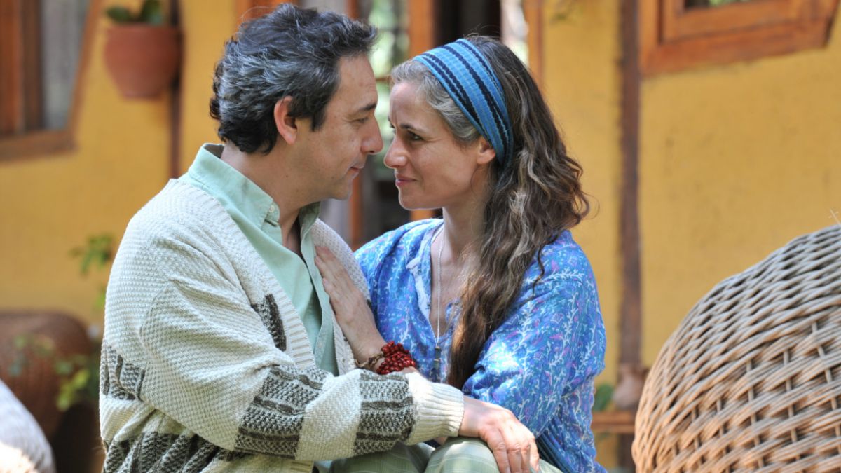 7 actores que jugaron papeles secundarios pero claves en 'Los 80' y que tal vez no recuerdes