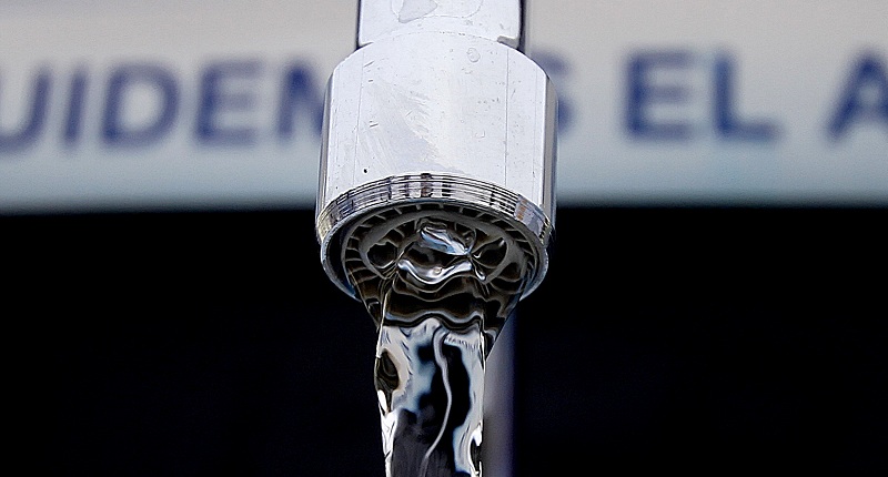 Senado: 12 votos en contra sellaron rechazo a proyecto que consagraría agua como bien de uso público