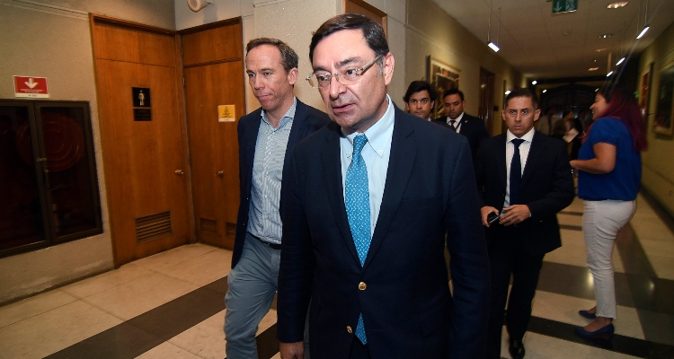 Cámara aprueba acusación constitucional contra Guevara y pasa al Senado: intendente queda suspendido