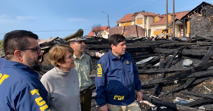 Comparten imágenes de cómo quedo la Iglesia San Francisco de Ancud tras voraz incendio