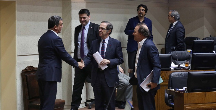 Senado aprobó eliminación del Sename y creación de nuevos organismos: proyecto pasó a la Cámara Baja