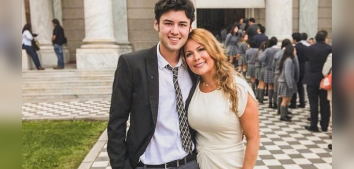 La maquilladora e influencer que le robó el corazón al hijo mayor de Cathy Barriga, Vicente González