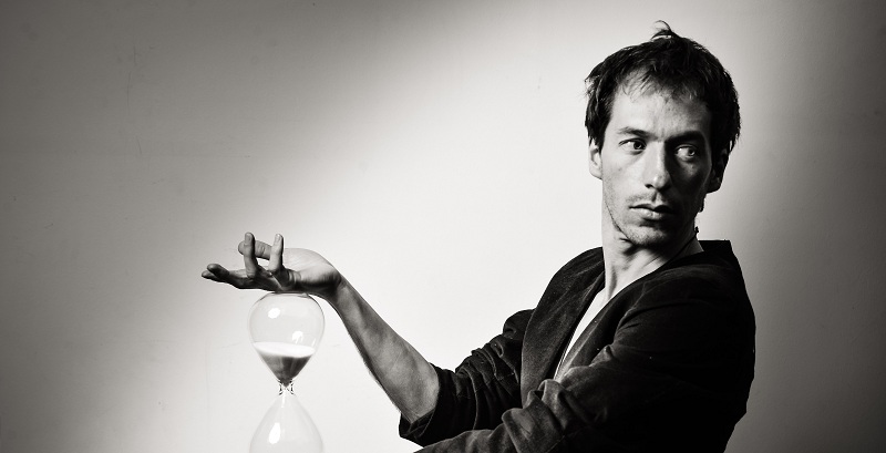 El salto del mago chileno Jean Paul Olhaberry: agendó más de 20 shows en Magic Castle de Hollywood