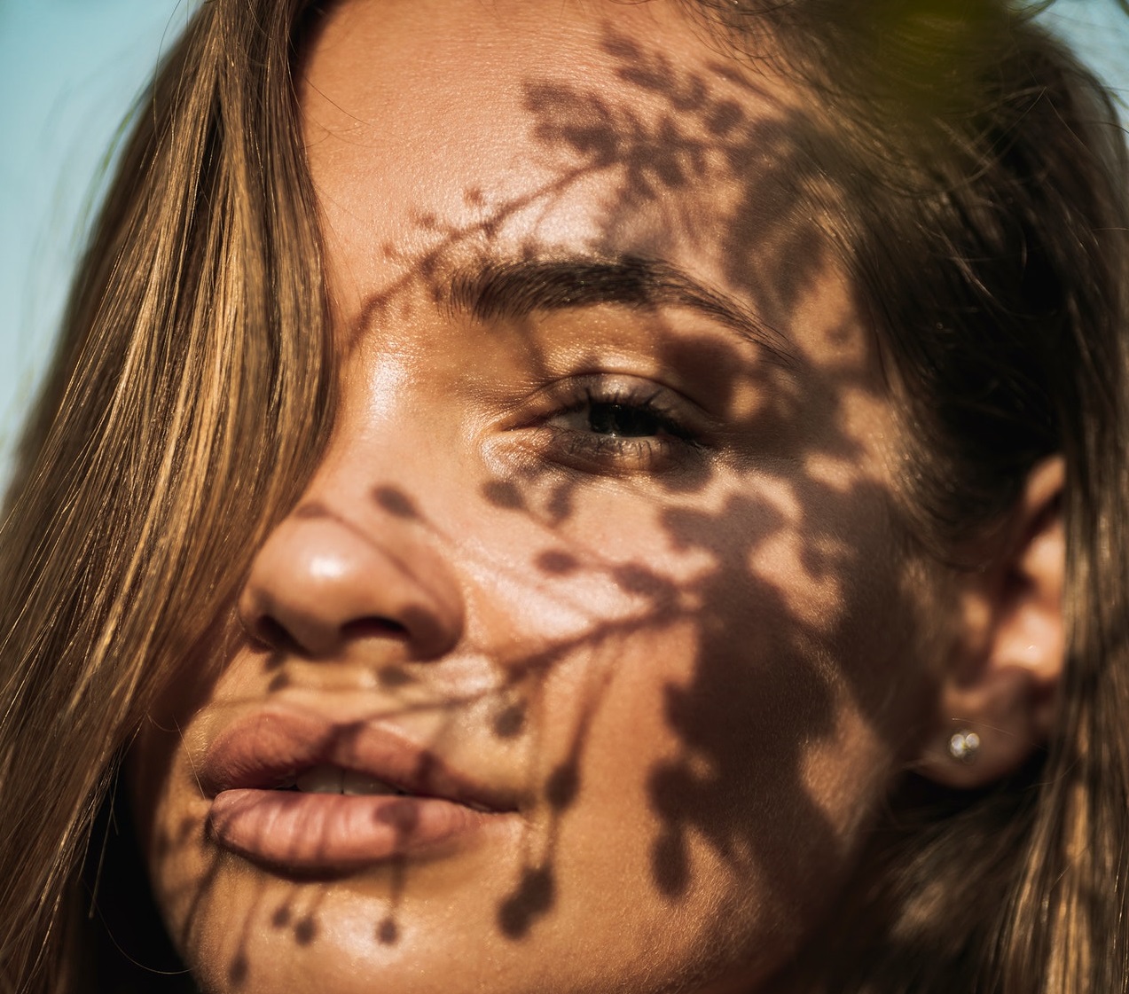 Cómo reforzar el colágeno de la piel en verano a través de la dieta: es afectado por rayos UV