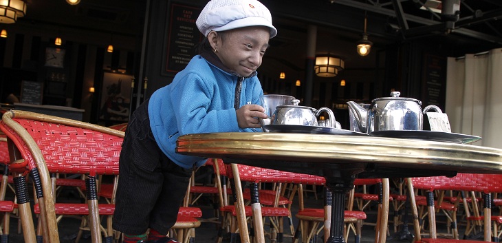 A los 27 años murió Khagendra Thapa Magar, el hombre más bajo del mundo según el Récord Guiness