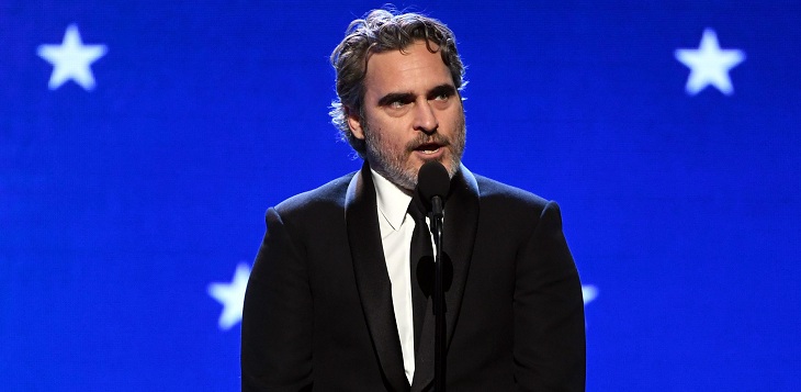 Joaquin Phoenix fue ovacionado por potente reflexión sobre el Joker tras ganar el Critics Choice