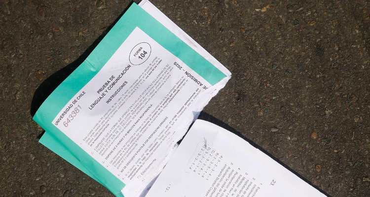 Suspenden PSU en 13 locales de la provincia de Concepción tras jornada de manifestaciones y apedreos