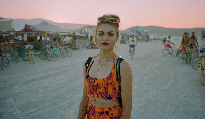 Frances Bean Cobain, la hija del talentoso vocalista de Nirvana que ya tiene 27 años