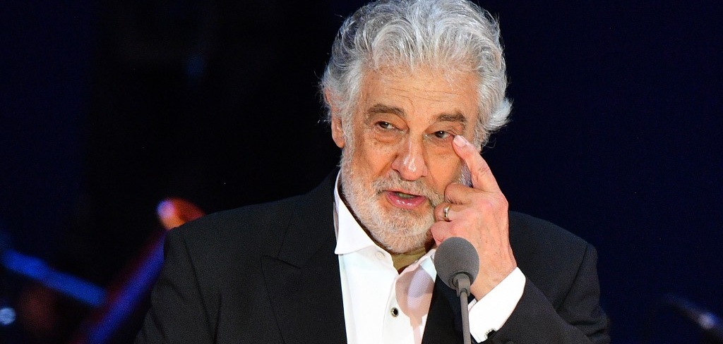 Plácido Domingo pide perdón a mujeres que lo acusan de acoso sexual: 