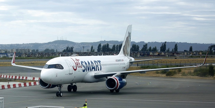 Incluso con CuentaRut: alianza de BancoEstado y JetSmart permitirá comprar pasajes más baratos