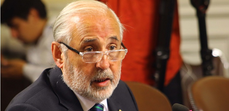 Asociación de Funcionarios interpone querella criminal contra Jorge Abbott y fiscal de Magallanes