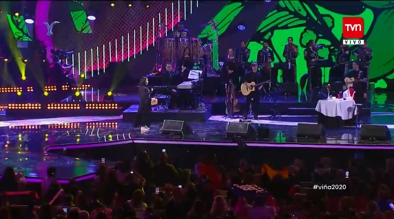 ana gabriel y libro regalado