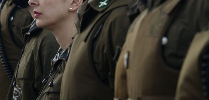 Denuncian a funcionarios de Carabineros por jugar fútbol durante toque de queda en La Serena