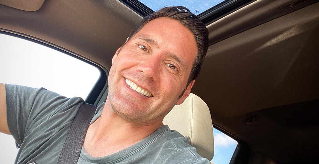 Francisco Saavedra tuvo divertido reencuentro con su abuela: no se veían hace casi un año