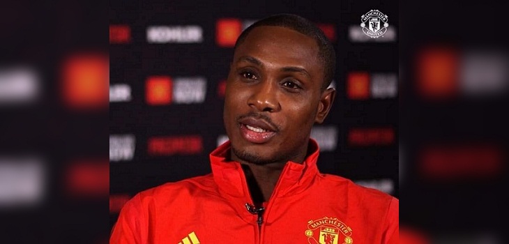 Por temor al Coronavirus: flamante refuerzo de Manchester United fue separado del resto del plantel