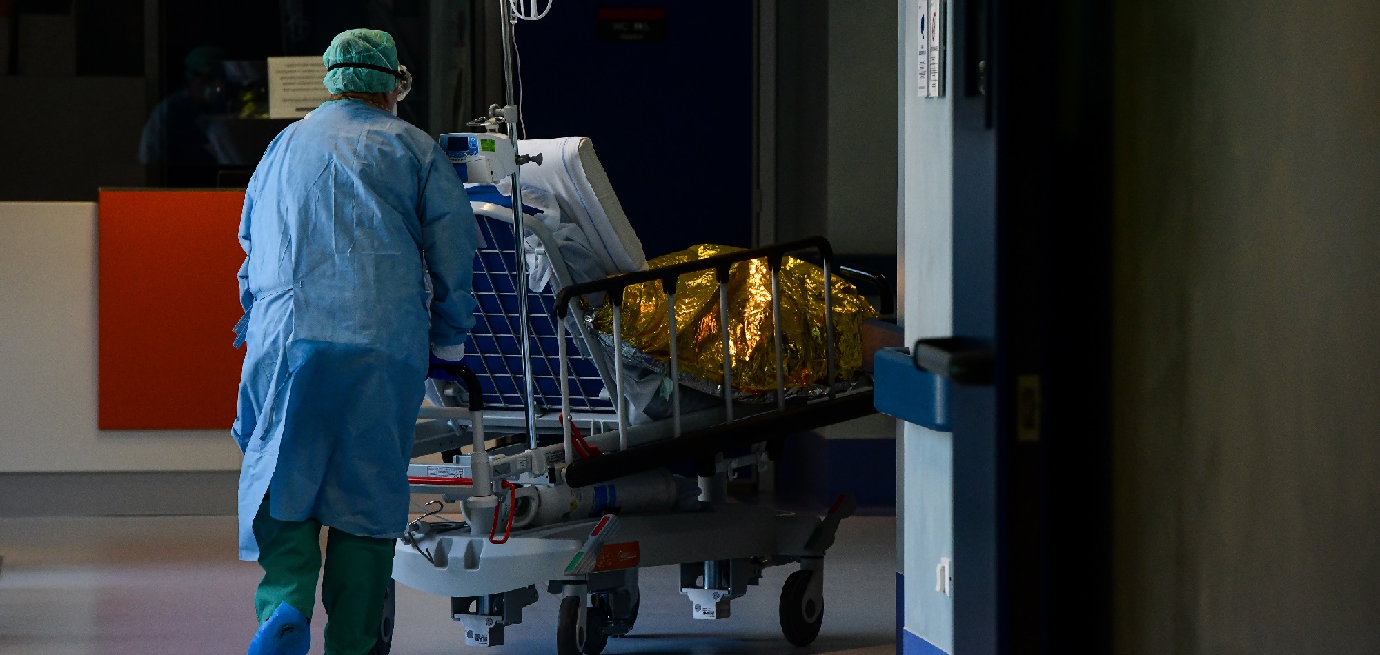 Italia registró 627 muertos en un solo día por COVID-19: total de fallecidos supera los 4 mil