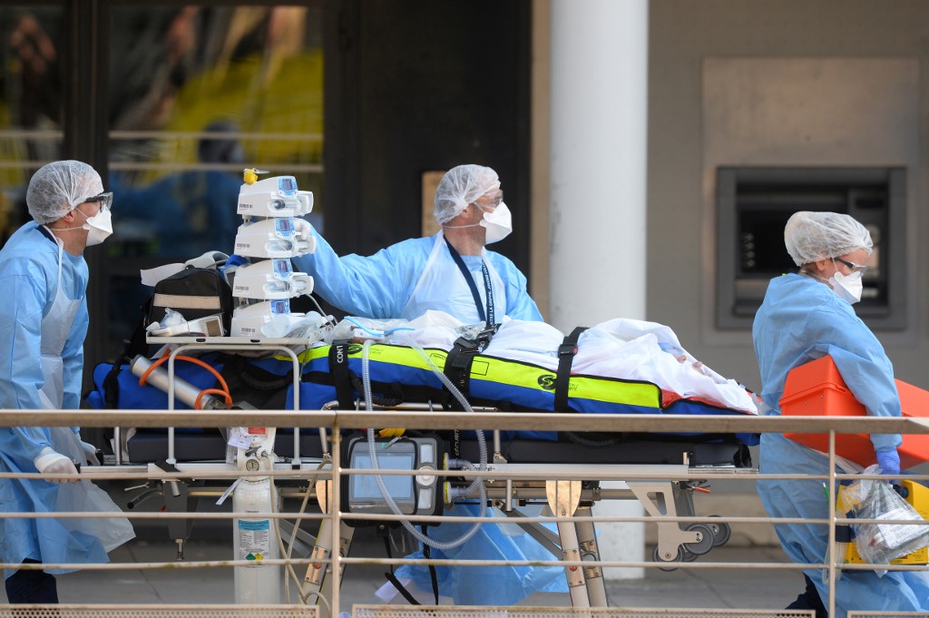 Único en el mundo: descubren que islandés contrajo COVID-19 con dos cepas diferentes