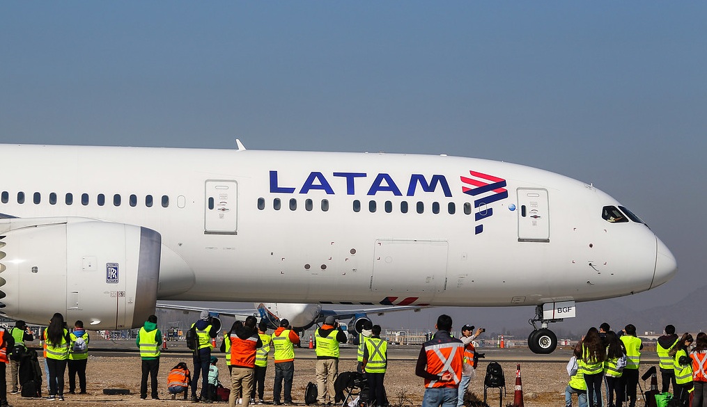 Aerolínea LATAM reduce en 70% su operatividad por coronavirus: plantearon ayuda estatal