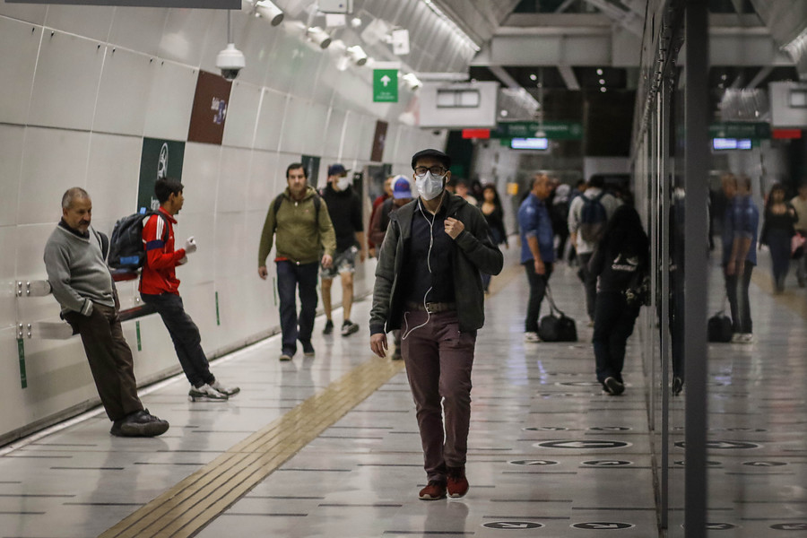 Por comuna: conoce el desglose de casos por COVID-19 que entregó el Minsal