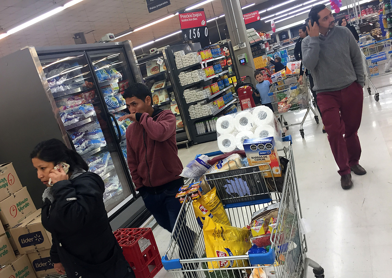 Los supermercados que adelantaron sus horarios de cierre para prevenir propagación del coronavirus