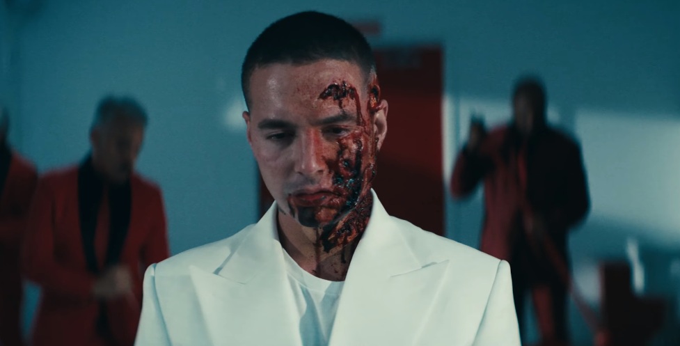 ¿Lo notaste? El error en nuevo videoclip de J Balvin que no pasó desparecido por los fans