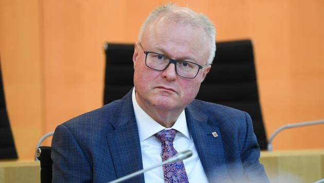 Ministro regional alemán se quitó la vida por crisis del COVID-19: estaba 