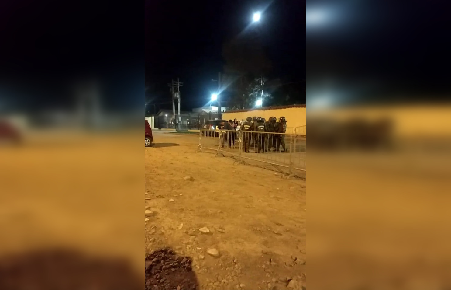 Video registra agresión de carabineros a abogados de DDHH: rociaron sus caras con gas pimienta