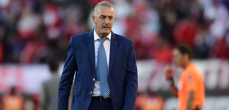 ¿Llega a Pedrero? Colo Colo aclaró rumores de Gustavo Alfaro como nuevo técnico de los albos