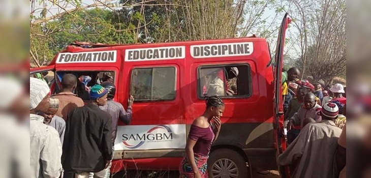 Bus de equipo de Guinea chocó contra un árbol y provocó fatal accidente: ocho futbolistas murieron