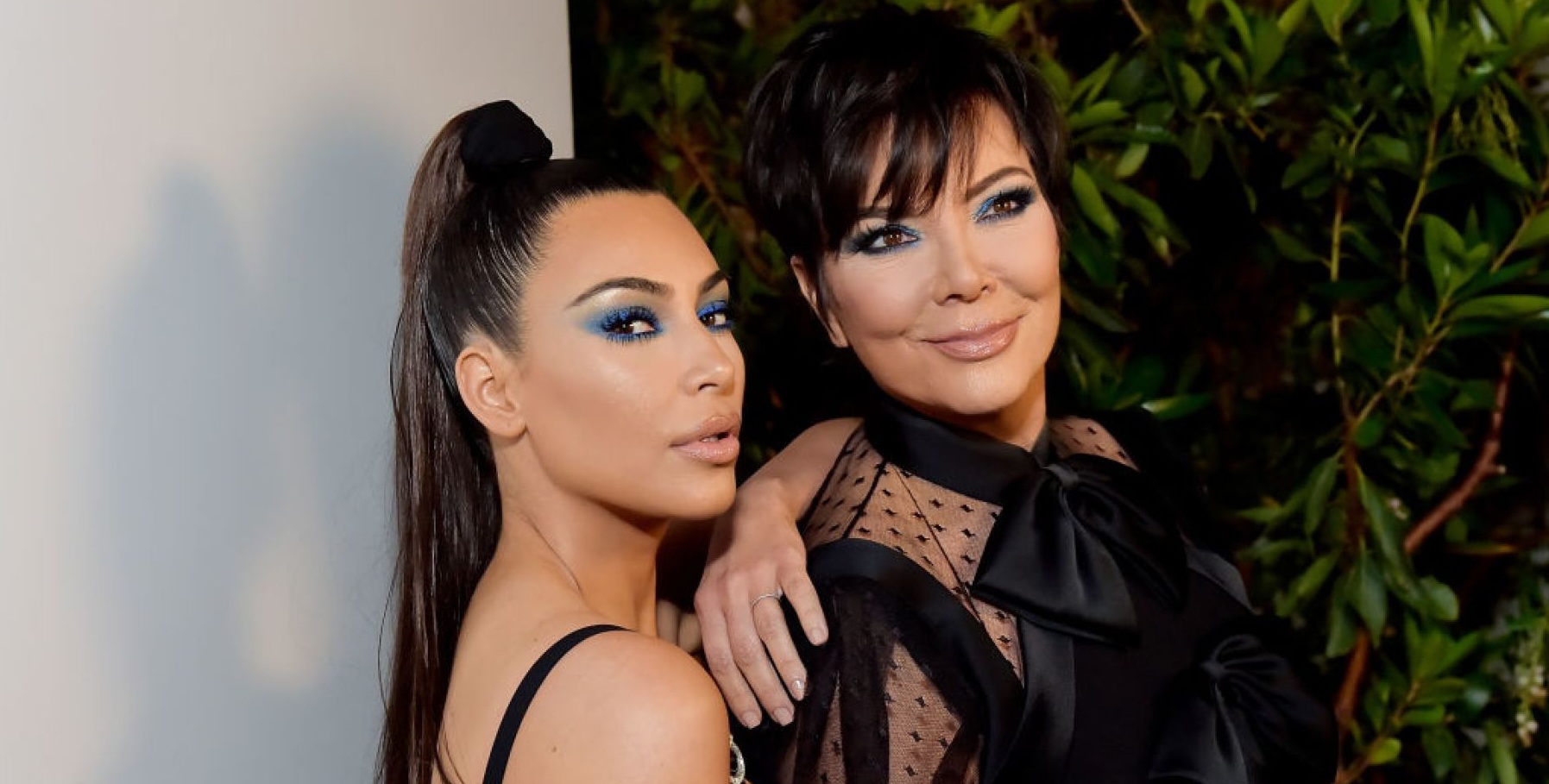 ¿Quieres usar azul en tus ojos y no sabes cómo? 5 sencillas ideas para llevar el color del año