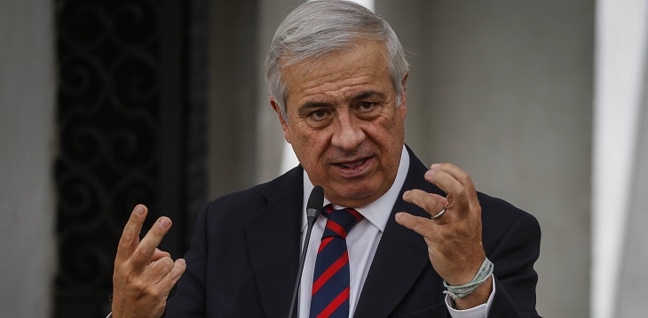 Covid-19: Mañalich anticipa entrada a 