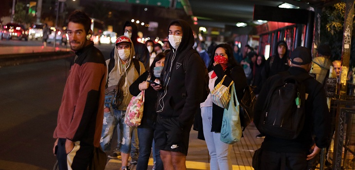 Altas aglomeraciones en la capital generan los cambios de horario del transporte público