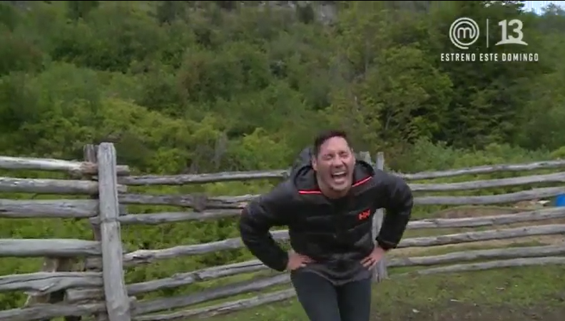 El 'inocente' chiste de niño que sacó carcajadas de Pancho Saavedra en estreno de Lugares que hablan