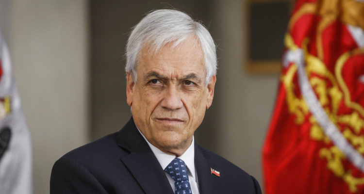 Pulso Ciudadano: sube aprobación de Piñera y 57% no quiere que plebiscito se aplace por coronavirus