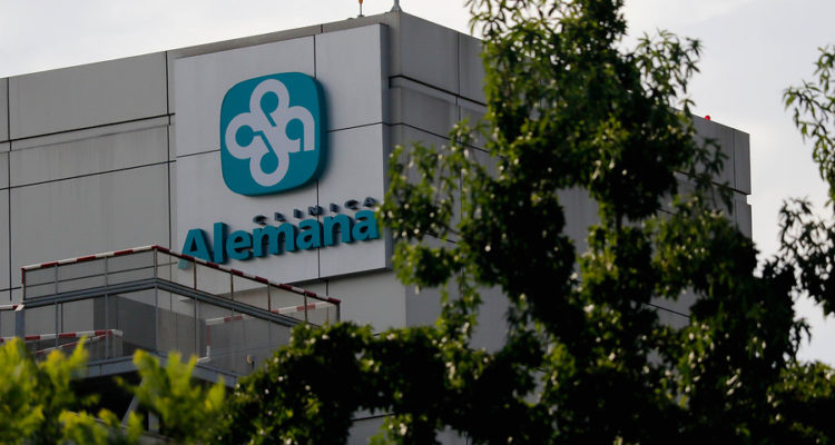 Primera persona con Covid-19 en Santiago también es médica: se evalúa si atendió a pacientes