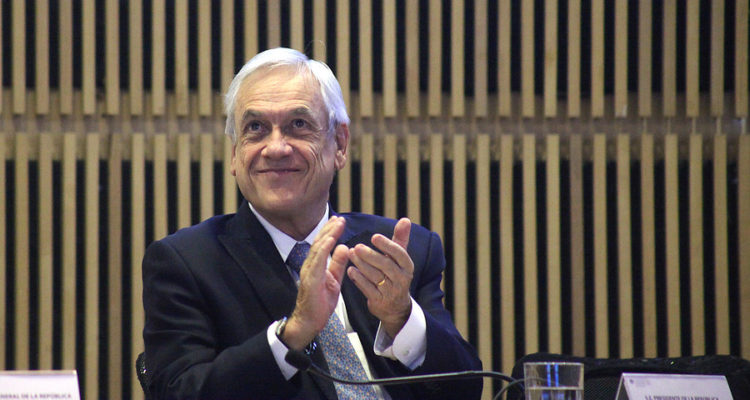 Piñera descarta renunciar y afirma que está bien de salud: 