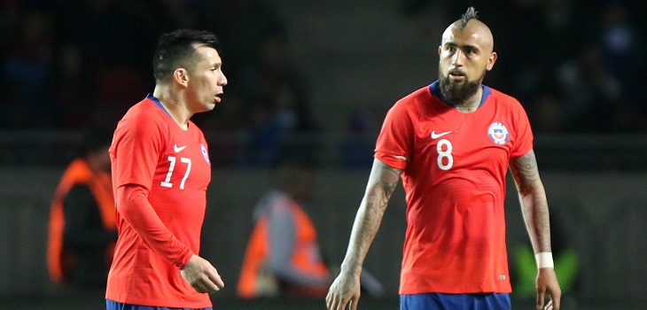 Arturo Vidal y Gary Medel lanzan campaña para comprar insumos médicos durante la pandemia