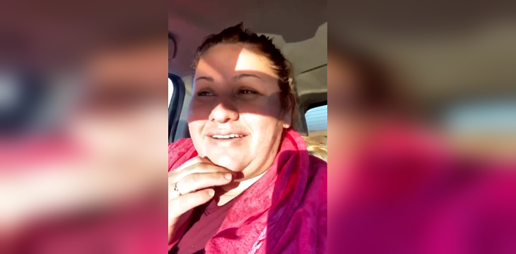 Madre fue a dejar a sus hijos al colegio y no se percató que ellos no estaban en el auto