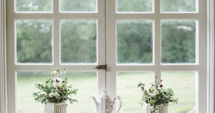 ¿No logras que queden limpios? Los 4 tips que debes manejar para dejar relucientes tus vidrios