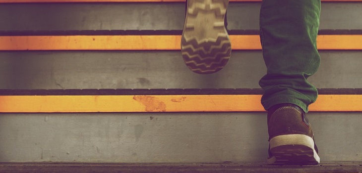 Coronavirus: así es cómo debes desinfectar tus zapatos cuando entras a tu casa