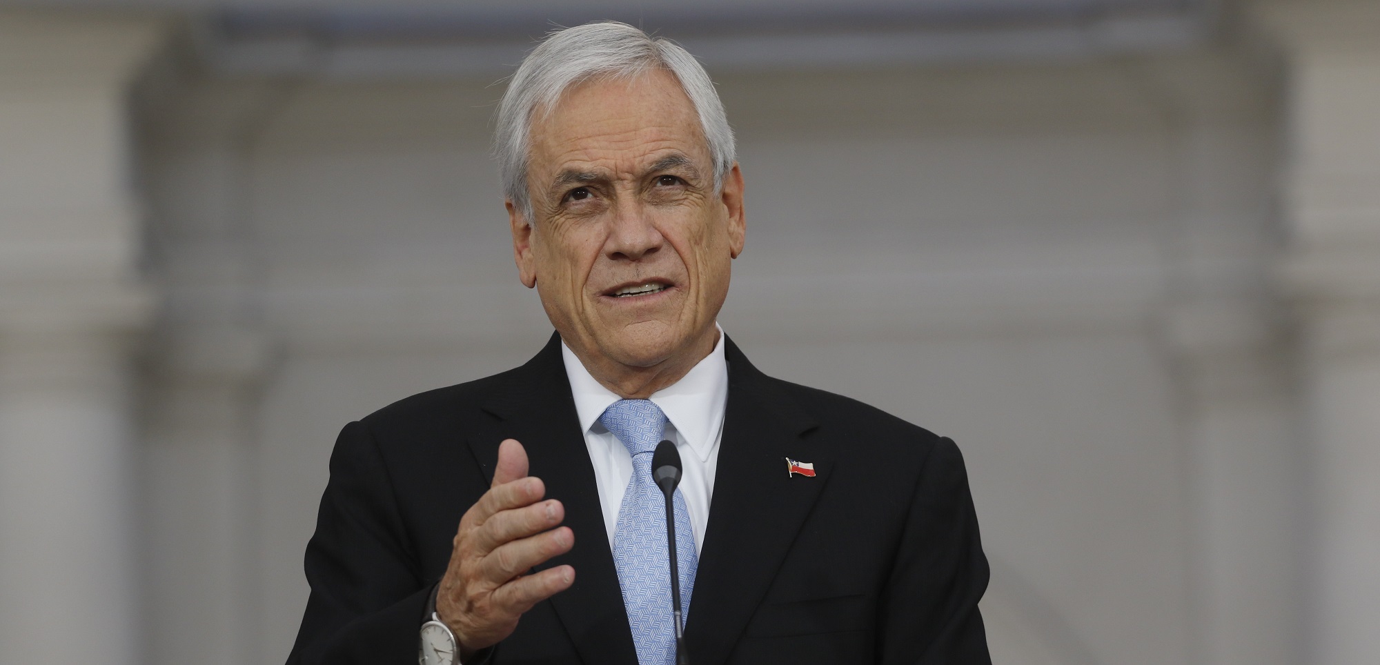Encuesta Cadem: Piñera llega al 24% de aprobación y 53% de los encuestados pide regreso al trabajo