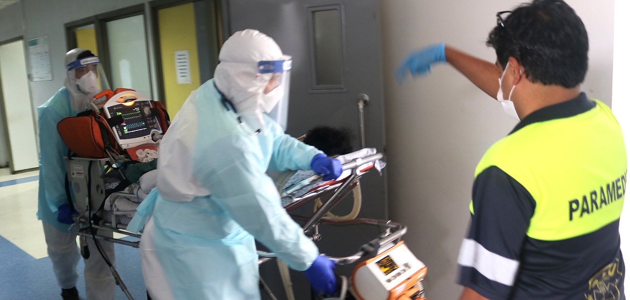 Mañalich afirmó que más de 160 trabajadores de la salud estarían contagiados de COVID-19 en Chile