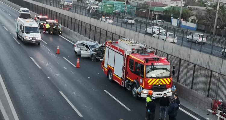 Dos jugadores de Audax Italiano protagonizaron fatal accidente en Vespucio Sur