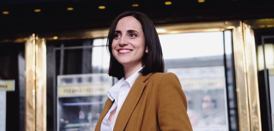 Camila Hirane saludó a su madre con foto de antaño y confundió a fans: 