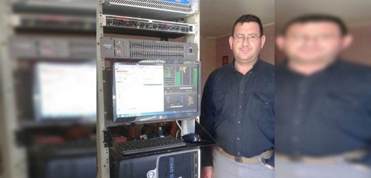 Familia de hombre que murió de COVID-19 solo en su hogar pide explicaciones al equipo que lo atendió