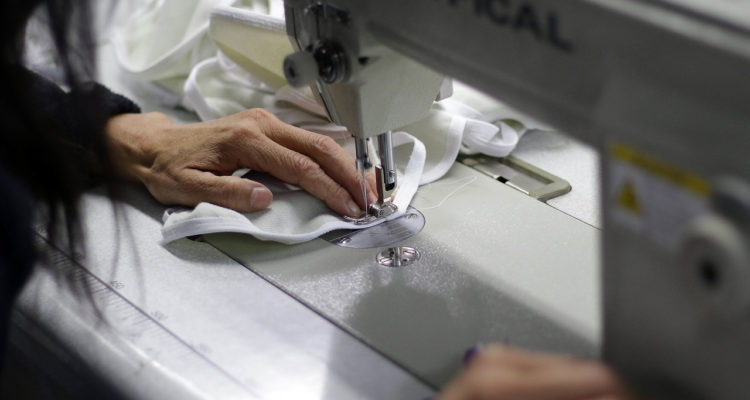 Estudio demostró qué tan efectivo es utilizar mascarillas caseras para prevenir el COVID-19