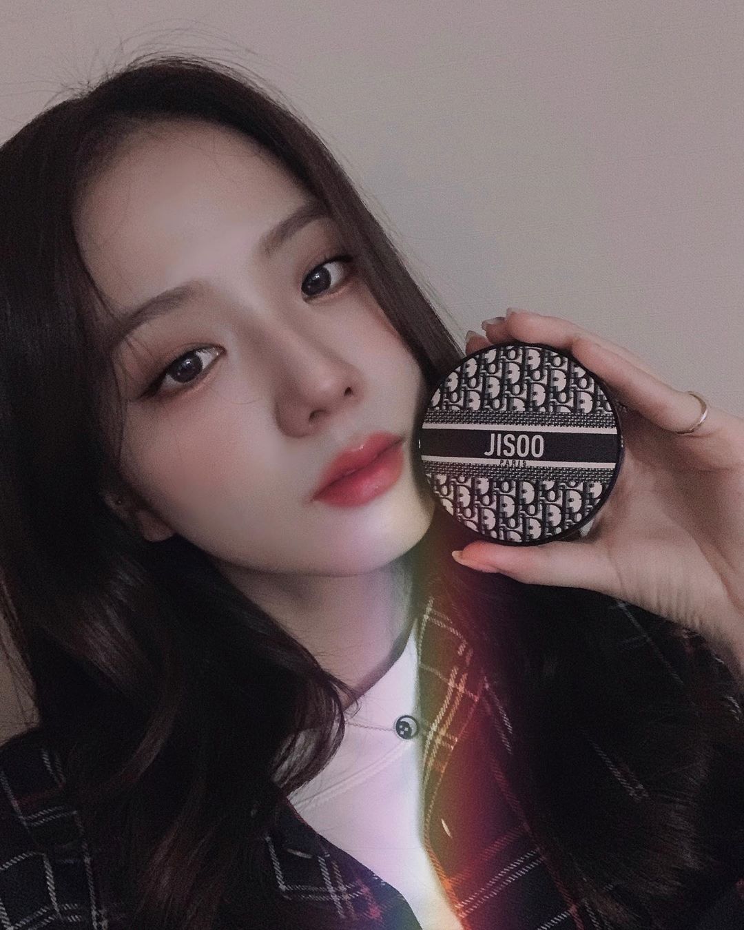 JISOO | Instagram