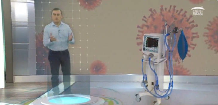 De película: Ramón Ulloa apareció como holograma en T13 y generó creativas comparaciones en redes