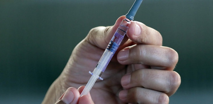 Ministro Paris y vacuna contra el COVID-19: sería suministrada el primer trimestre de 2021 en Chile